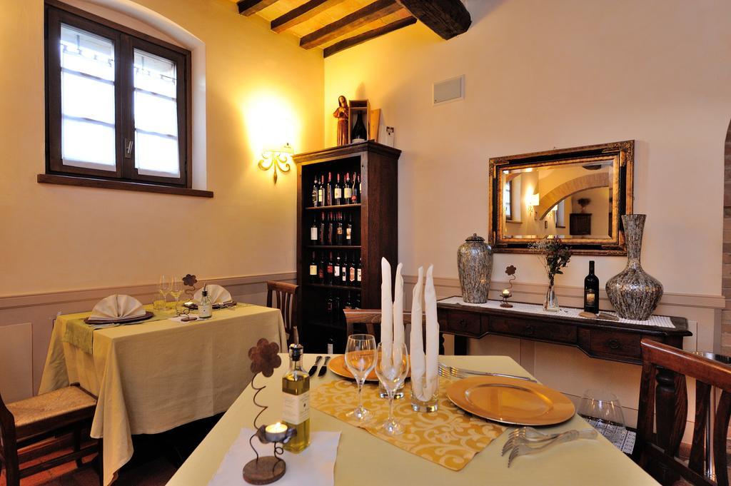 Ripa Relais Colle Del Sole Villa Torchiagina Exterior photo