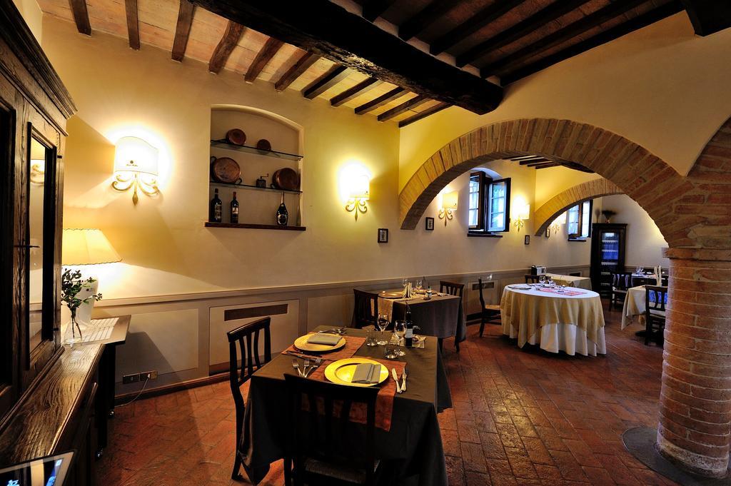 Ripa Relais Colle Del Sole Villa Torchiagina Exterior photo