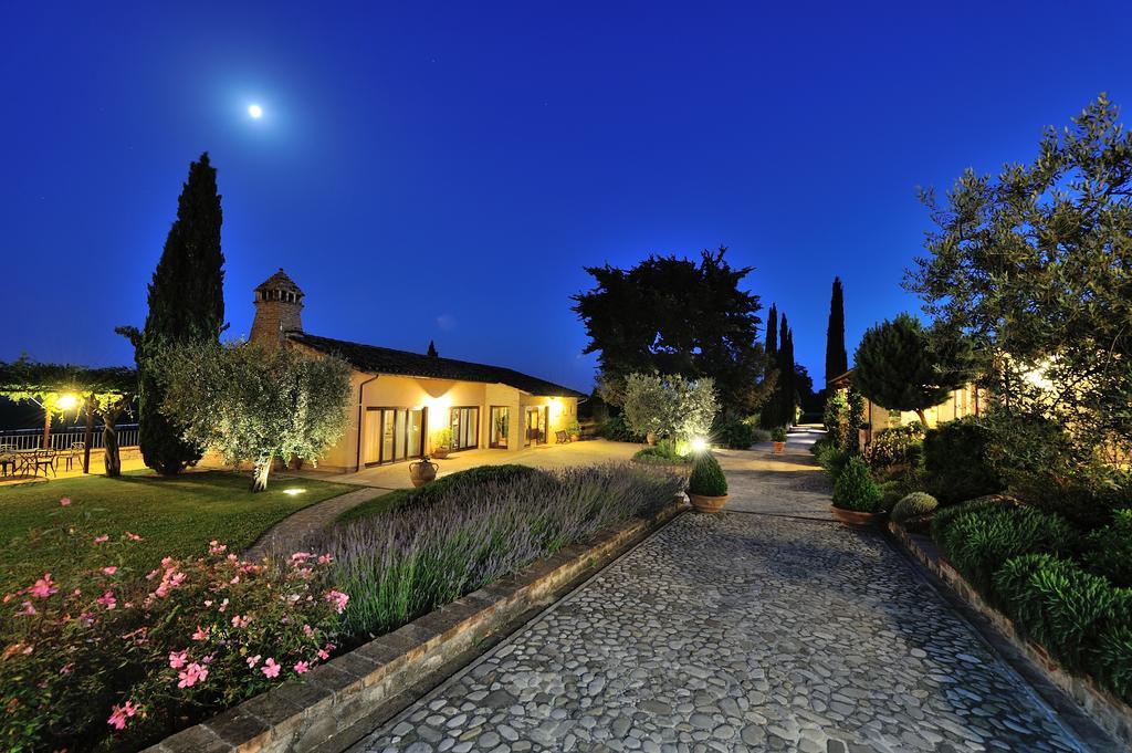 Ripa Relais Colle Del Sole Villa Torchiagina Exterior photo