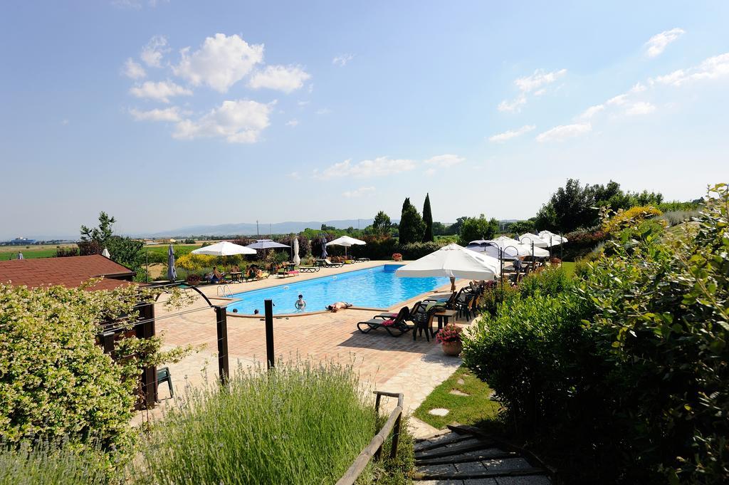 Ripa Relais Colle Del Sole Villa Torchiagina Exterior photo