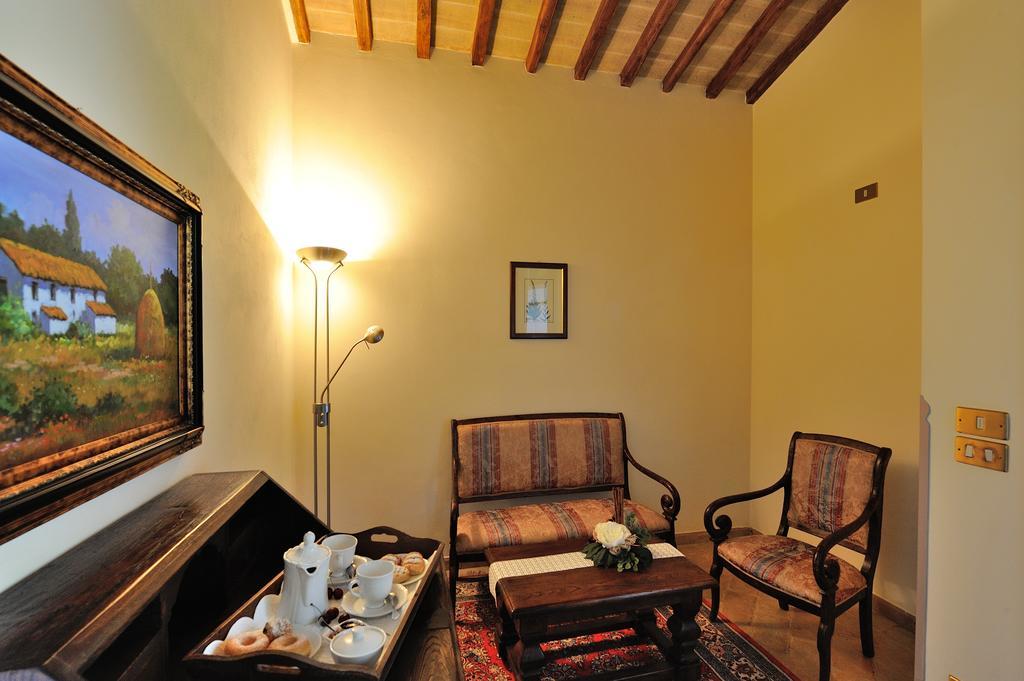Ripa Relais Colle Del Sole Villa Torchiagina Exterior photo