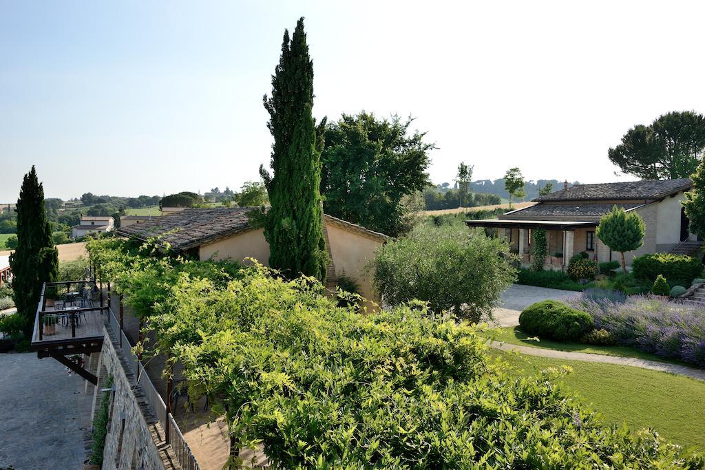 Ripa Relais Colle Del Sole Villa Torchiagina Exterior photo